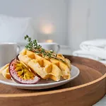 Light-filled Retreat With Balcony In By Hostwise Portimão