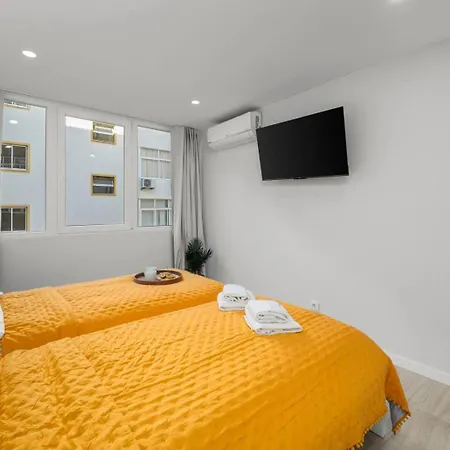 Appartement Light-filled Retreat With Balcony In By Hostwise Portimão